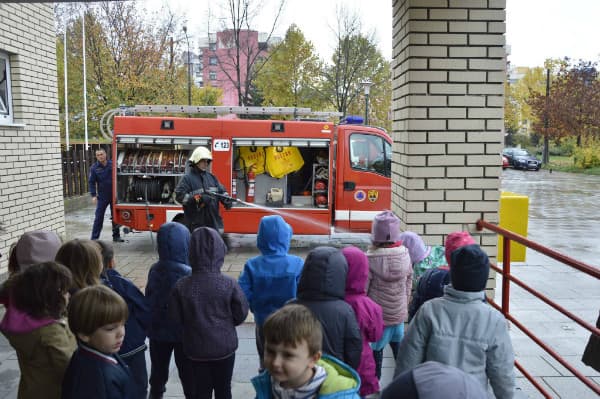 Interact-Mitglieder besuchten den Kindergarten des SOS-Kinderdorfs in Sarajevo - pregled slike 3