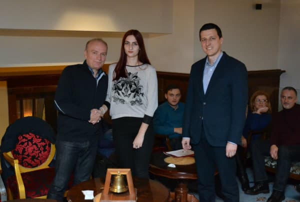 RCS vergab Stipendien an Oberschüler 2016/2017 - pregled slike 4