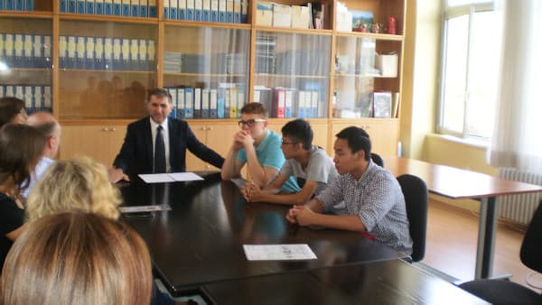 Unterrichtsstart für Youth-Exchange-Studierende - pregled slike 3