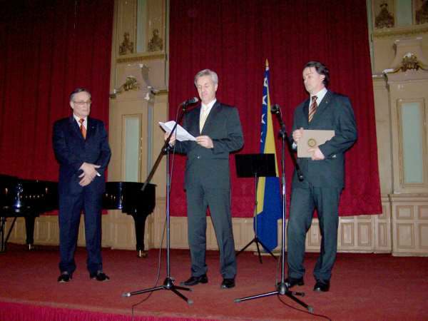 February 2013 Scholarship Ceremony - pregled slike 2