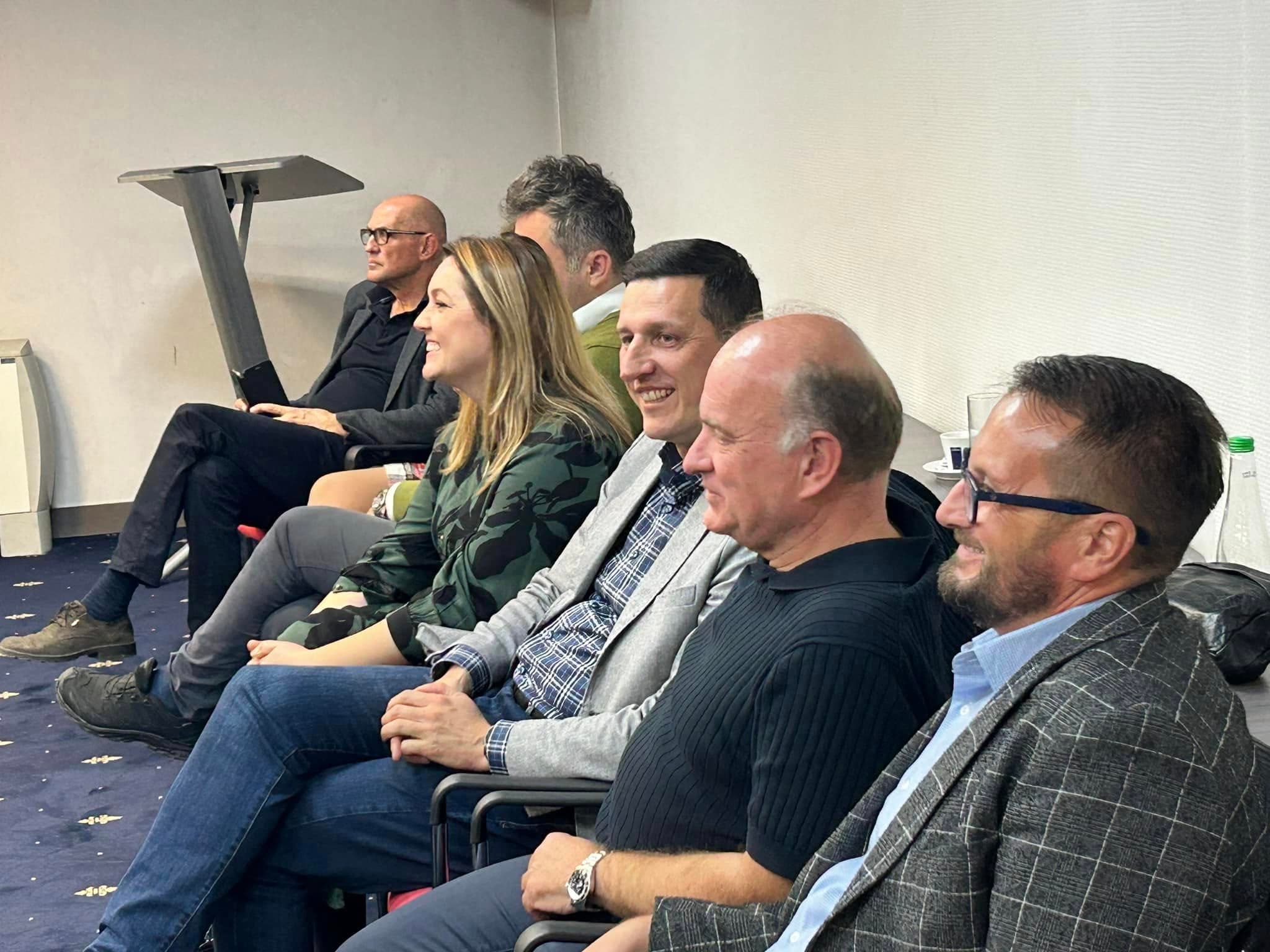 Potpisani ugovori sa 15 novih stipendista - pregled slike 2