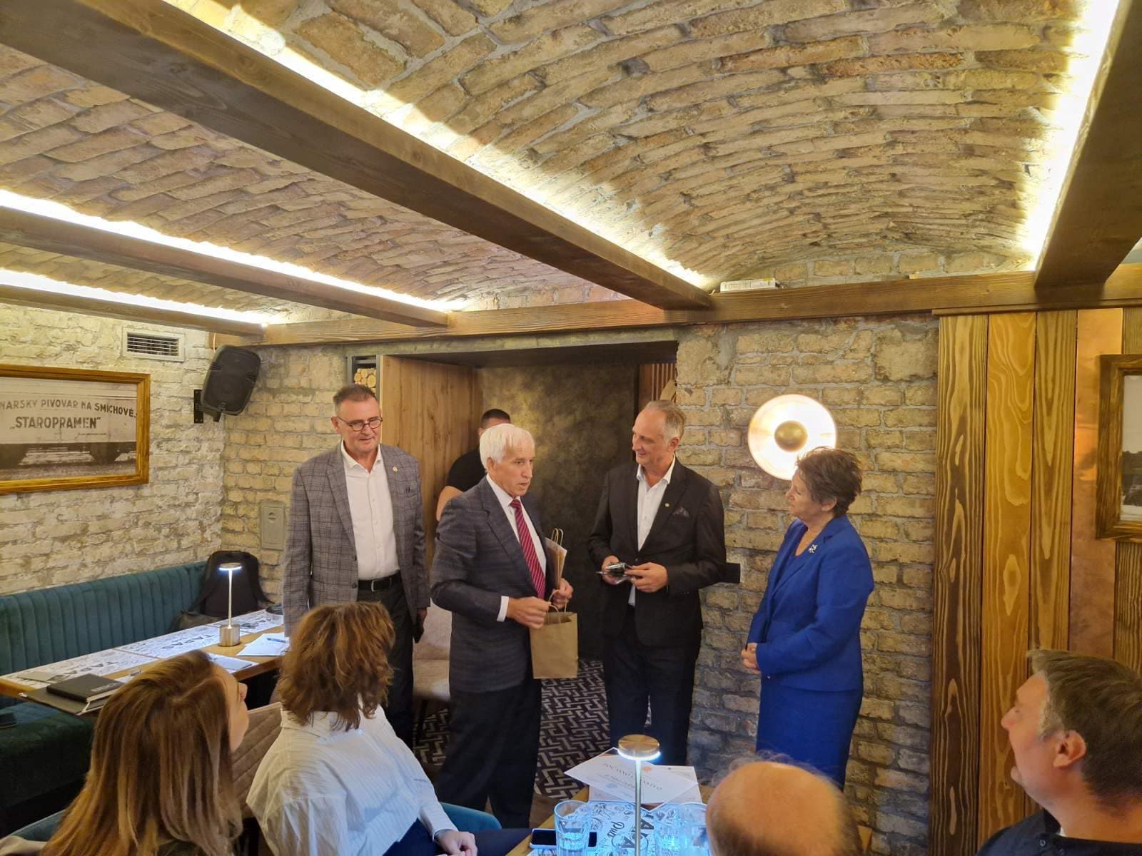 Governor Erika Krenn-Neuwirth visits RC Sarajevo - pregled slike 5