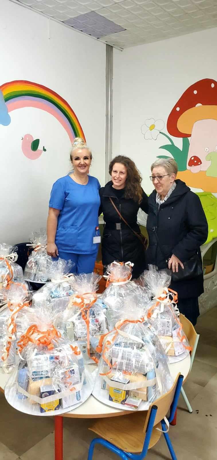 Svjetski dan Rotaryja obilježen darivanjem beba u Sarajevu - pregled slike 2