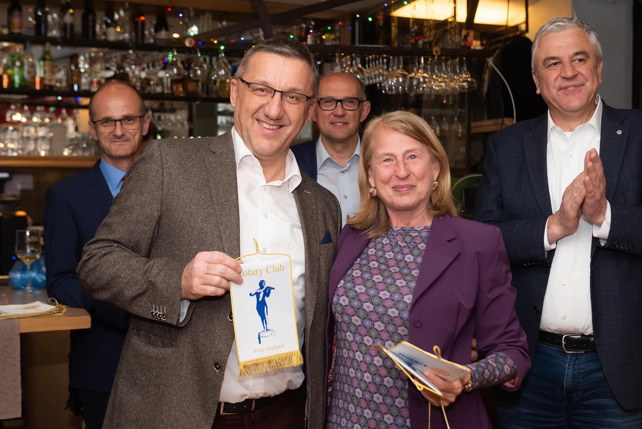 Domaćini rotarijancima iz bečkih klubova - pregled slike 3