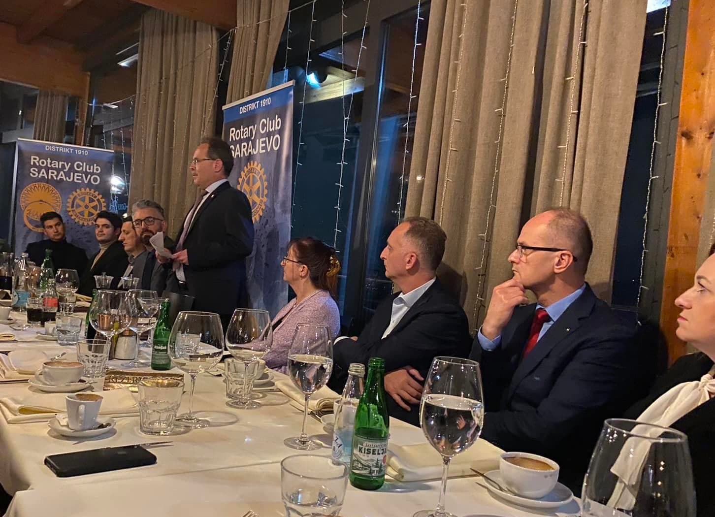 Ambassador Daniel Hunn visits the club - pregled slike 2