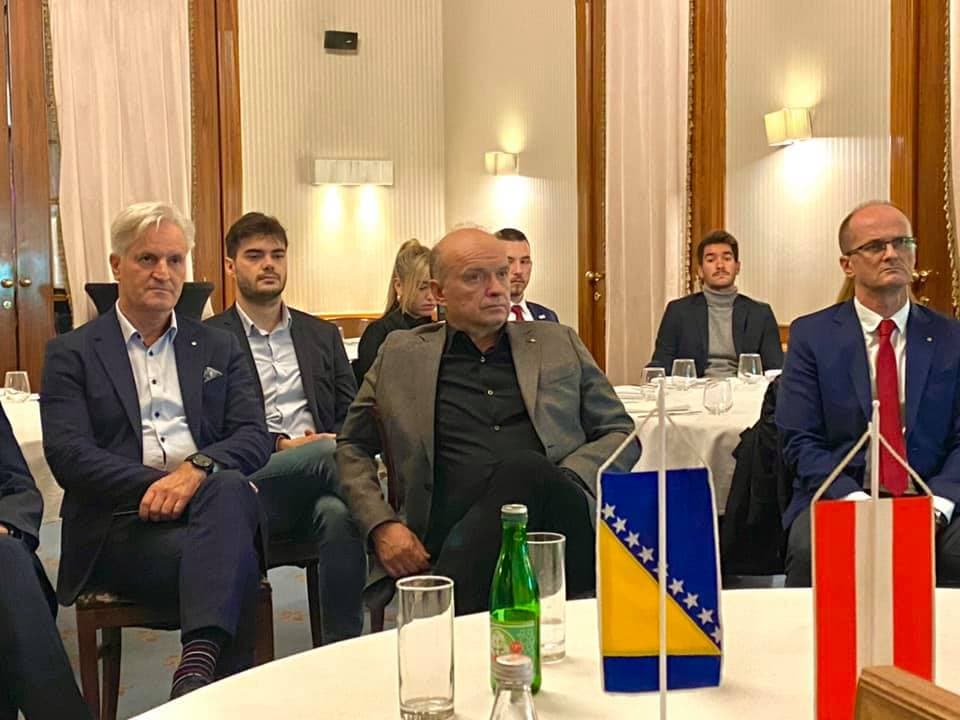 Besuch von Gouverneur Leo Steiner - pregled slike 3