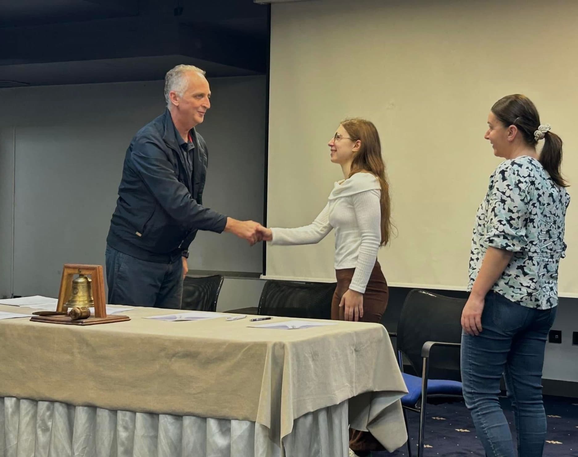 Rotary-Stipendien für Exzellenz: Investition in die Jugend, Aufbau unserer Zukunft - pregled slike 2