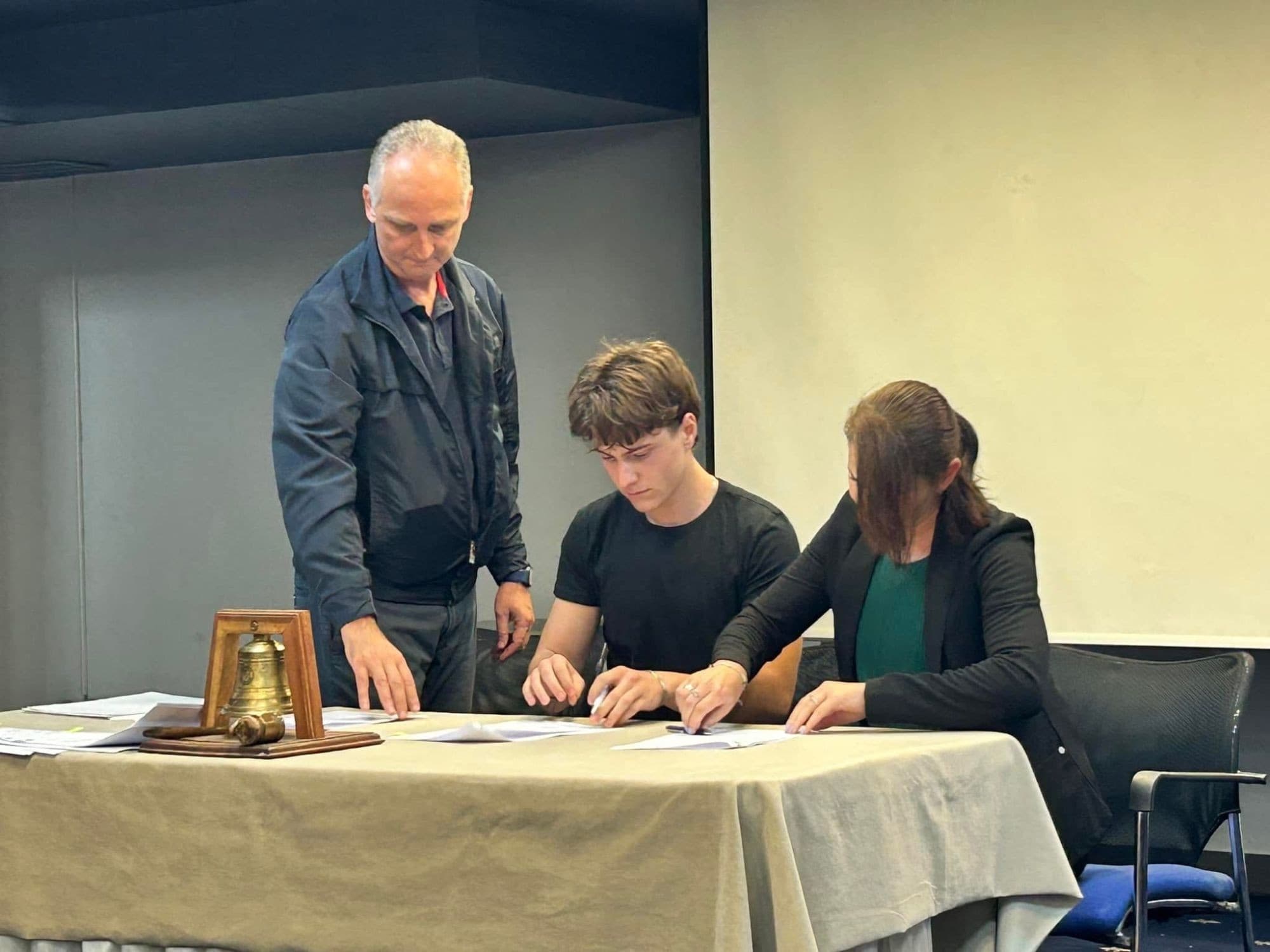 Rotary-Stipendien für Exzellenz: Investition in die Jugend, Aufbau unserer Zukunft - pregled slike 3