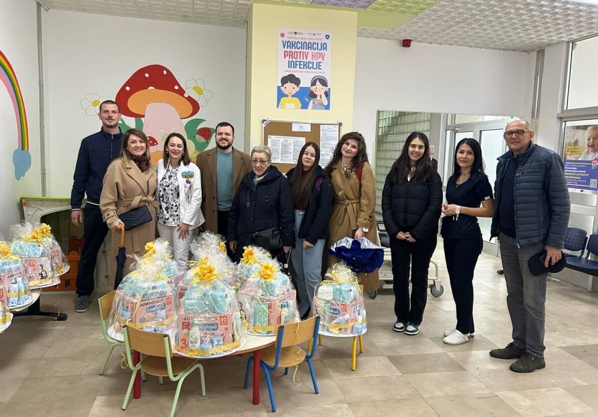 Newborns Gifted Across BiH for Rotary’s 120th Anniversary - slika 1